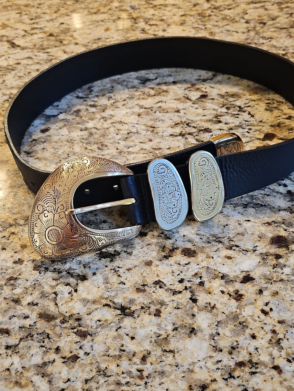 Streets Ahead Black Leather Belt with Engraved Gold-Tone Western Buckle